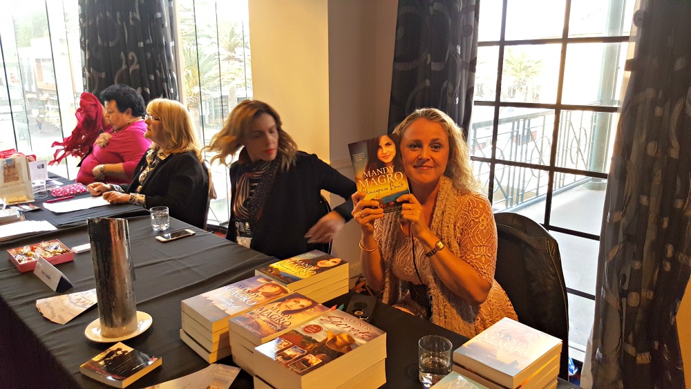 2016 ARRA booksigning - Mandy Magro