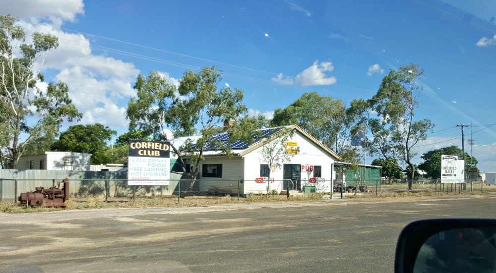 Corfield, Queensland. Home of the "real" Corfield Cup. I'd love to go to this event. One for the bucket list.