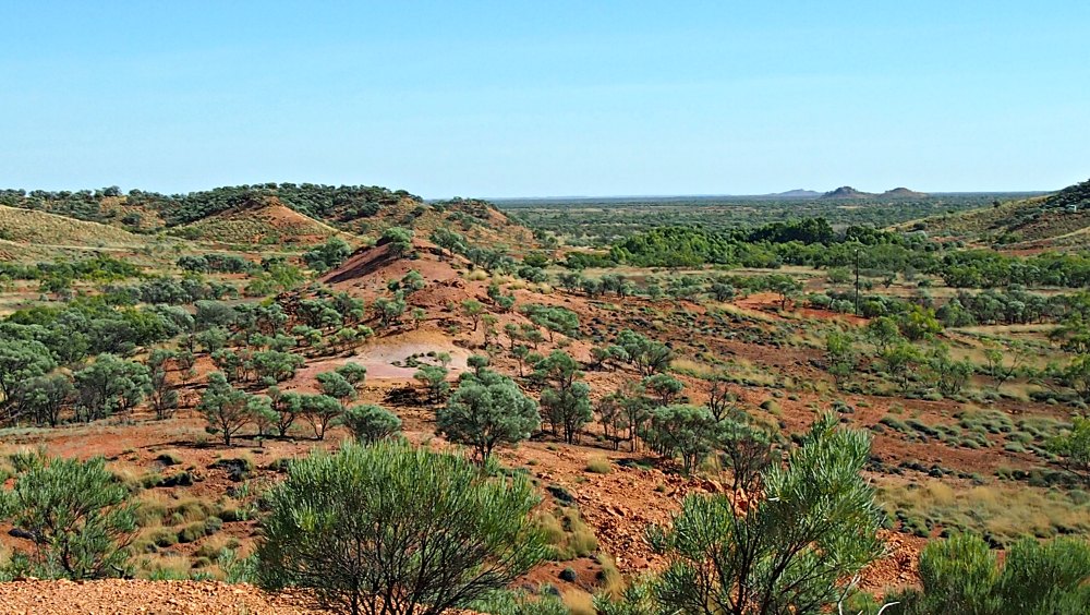 The scenery around Lark Quarry was stunning.