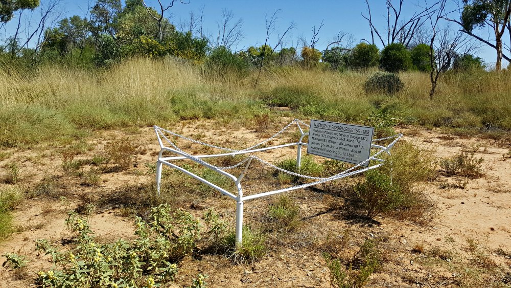 Richard Cragg's lonely grave in Bladensburg