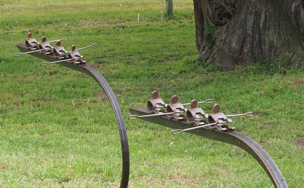 Sculpture on the Farm. Rowers by David Perkins.